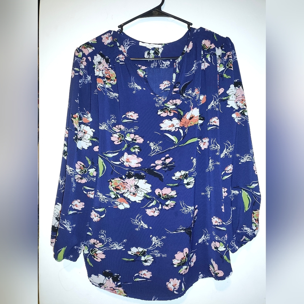 Fun 2 Fun Navy Floral Blouse